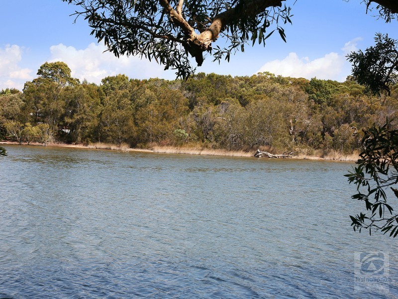 7 Mulloka Esp, Wurtulla QLD 4575