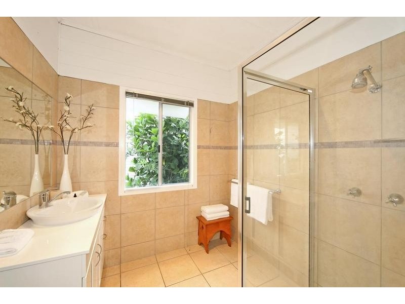 24 Roderick St, Moffat Beach QLD 4551