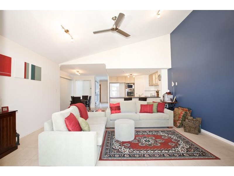 6/37 LOMOND CRES, Caloundra West QLD 4551