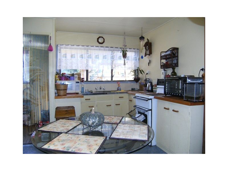 101 Landsborough Pde, Golden Beach QLD 4551