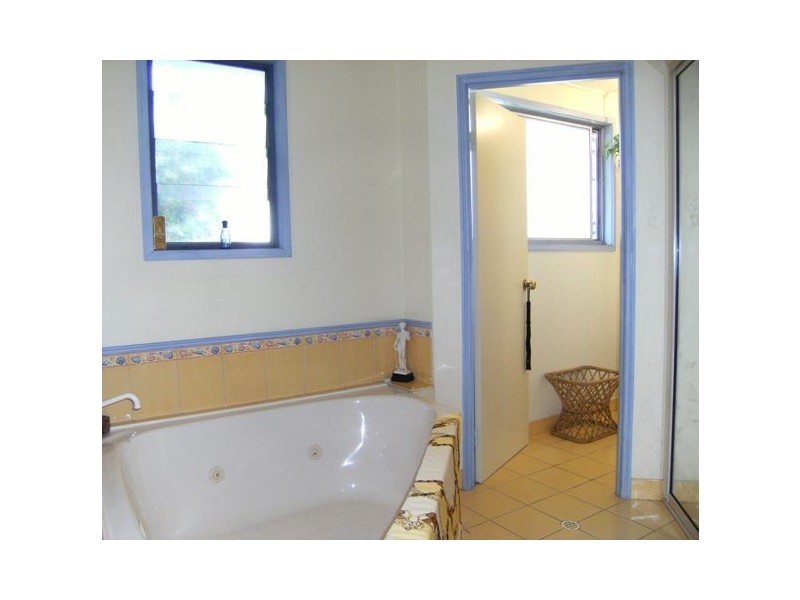 101 Landsborough Pde, Golden Beach QLD 4551