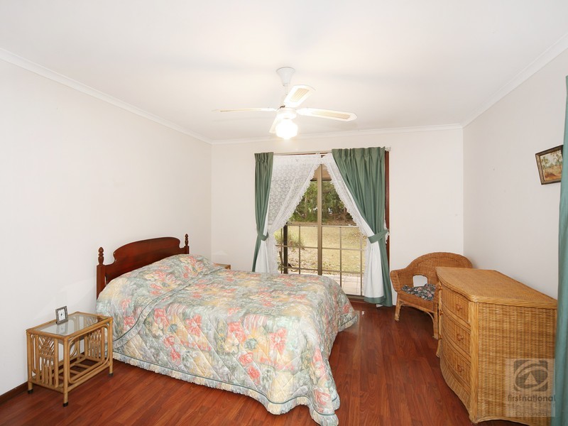 9 Koala Ct, Little Mountain QLD 4551