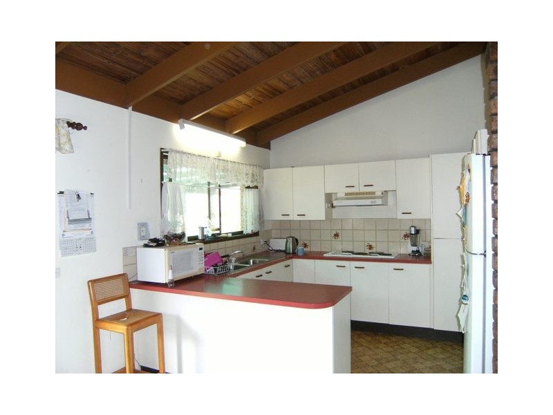 9 Mooya Street, Battery Hill QLD 4551