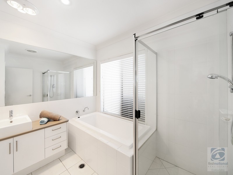 6 Torrens St, Caloundra West QLD 4551