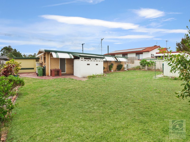 16 Wavell Ave, Golden Beach QLD 4551
