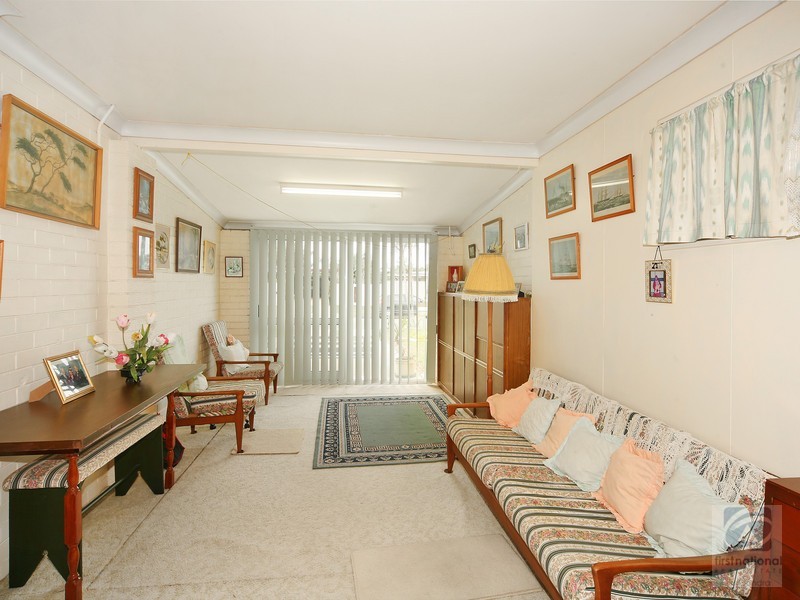 16 Wavell Ave, Golden Beach QLD 4551