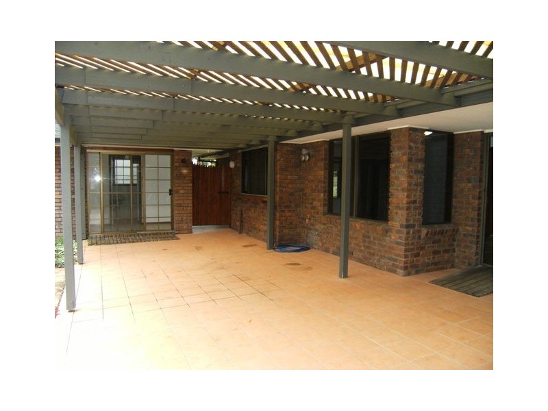 9 Koala Court, Little Mountain QLD 4551