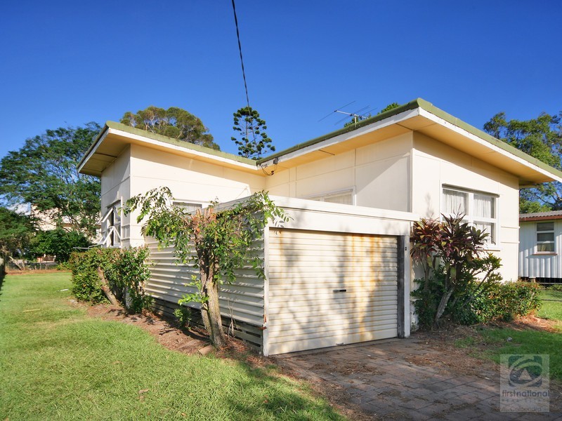 33 Taylor Ave, Golden Beach QLD 4551