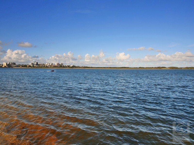 33 Taylor Ave, Golden Beach QLD 4551