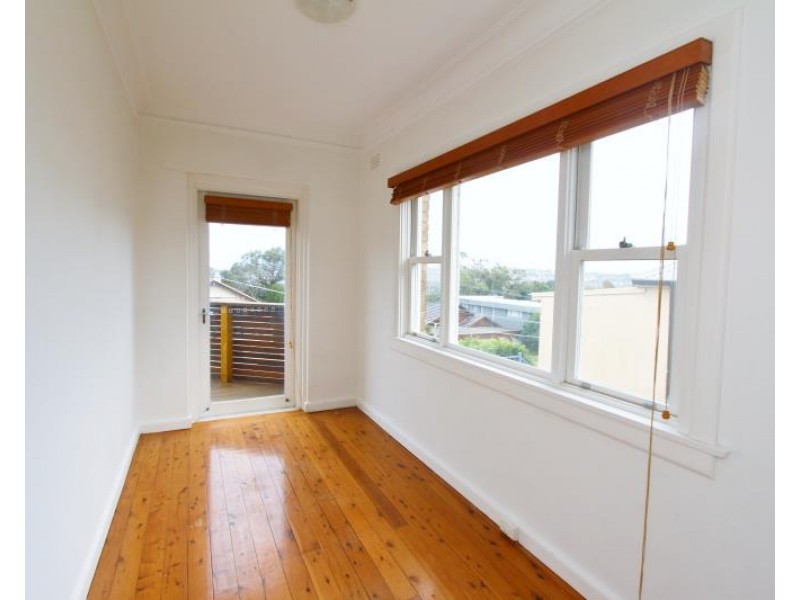 2/10 Lancaster Road, Dover Heights NSW 2030