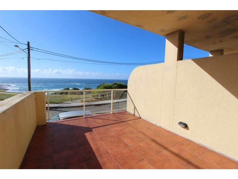 1/17 Gaerloch Avenue, Tamarama NSW 2026