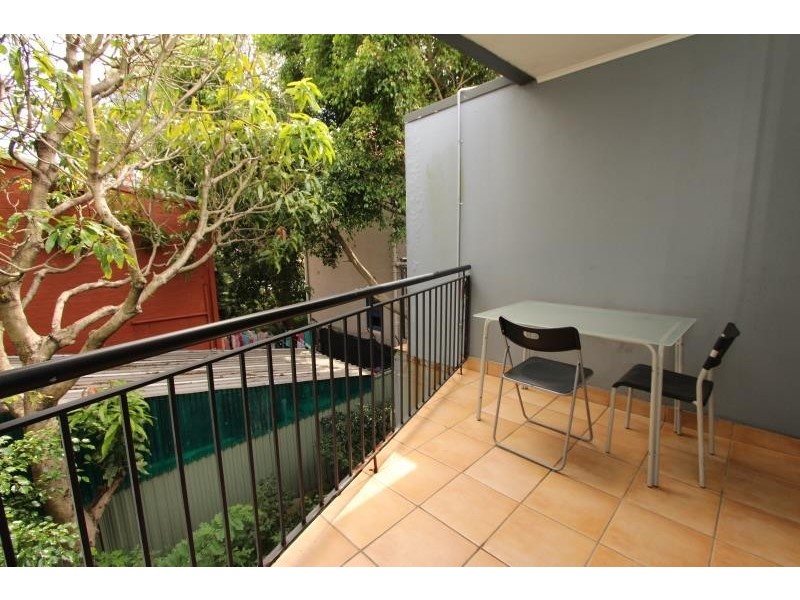 4/2b Ben Eden Street, Bondi Junction NSW 2022