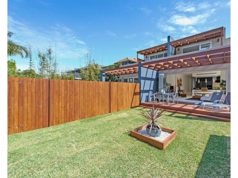 42a Wallis Parade, Bondi Beach NSW 2026