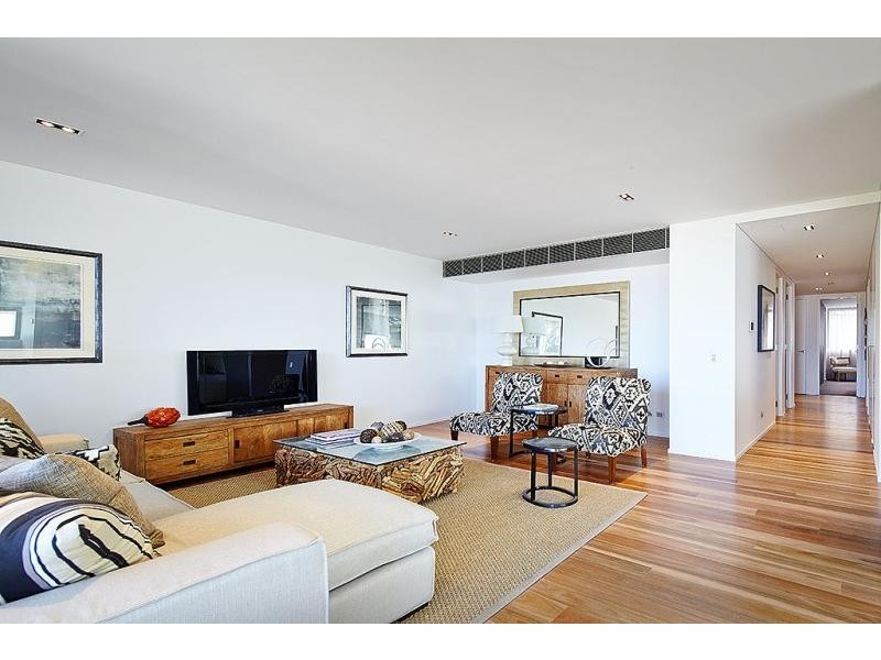 2/5-7 Waverley Crescent, Bondi Junction NSW 2022