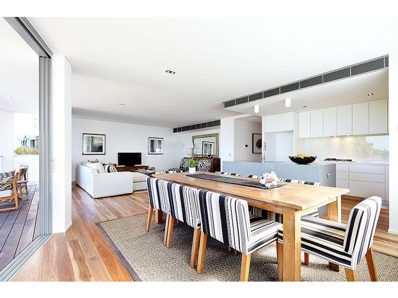 2/5-7 Waverley Crescent, Bondi Junction NSW 2022