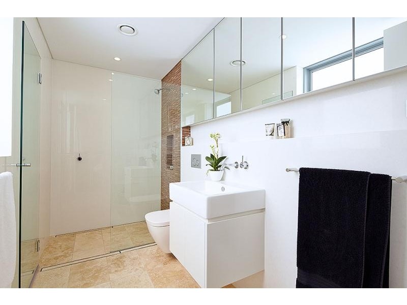 2/5-7 Waverley Crescent, Bondi Junction NSW 2022