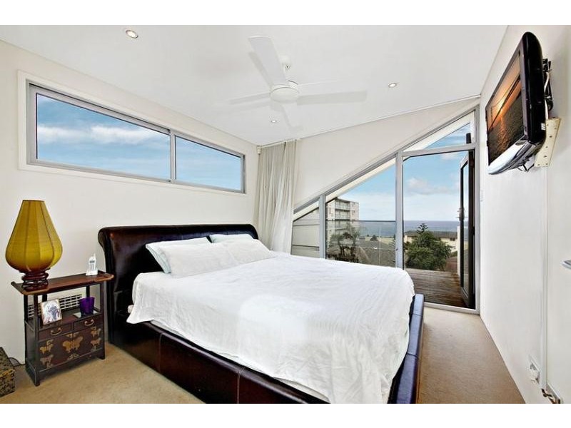 25 Sandridge Street, Tamarama NSW 2026