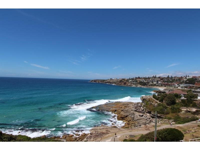 4/1 Gaerloch Avenue, Tamarama NSW 2026
