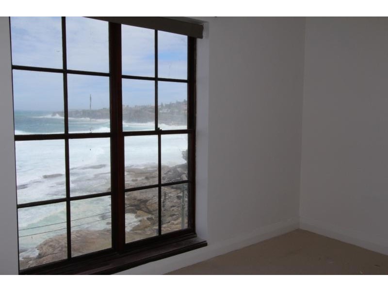 4/1 Gaerloch Avenue, Tamarama NSW 2026