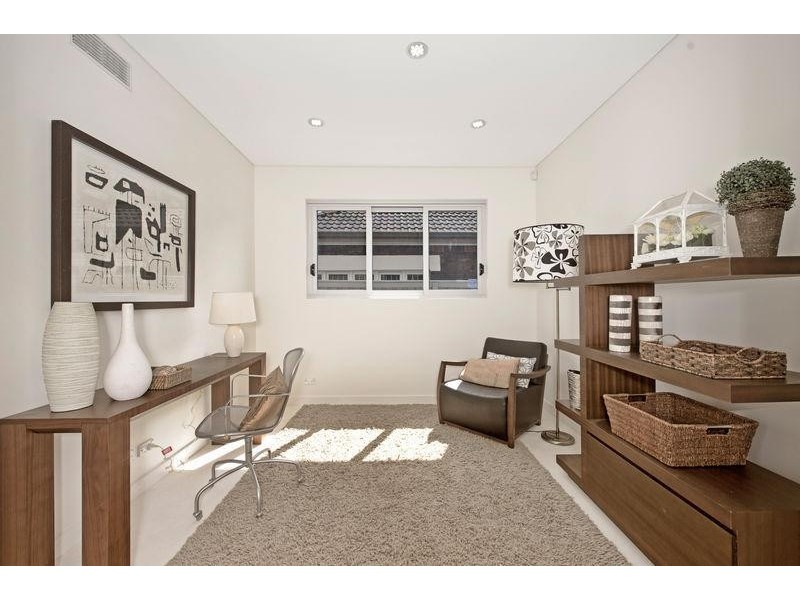 42b Wallis Parade, North Bondi NSW 2026