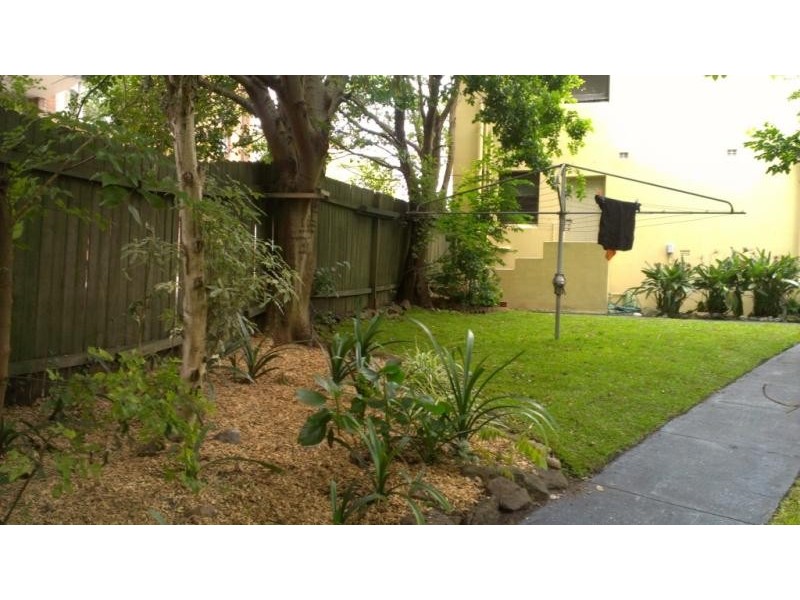 2/2C Ben Eden Street, Bondi Junction NSW 2022