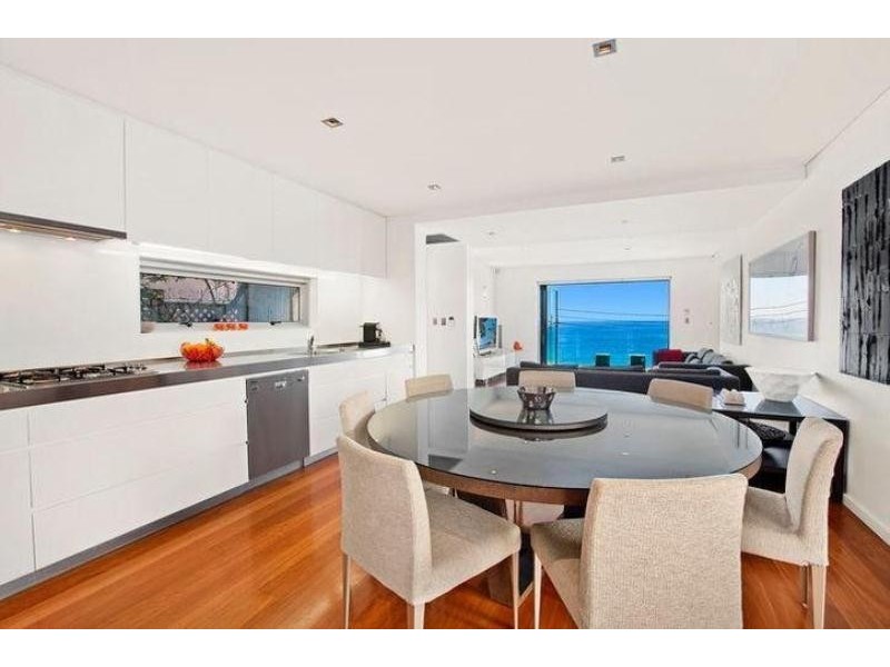 1/3 Gaerloch Avenue, Tamarama NSW 2026