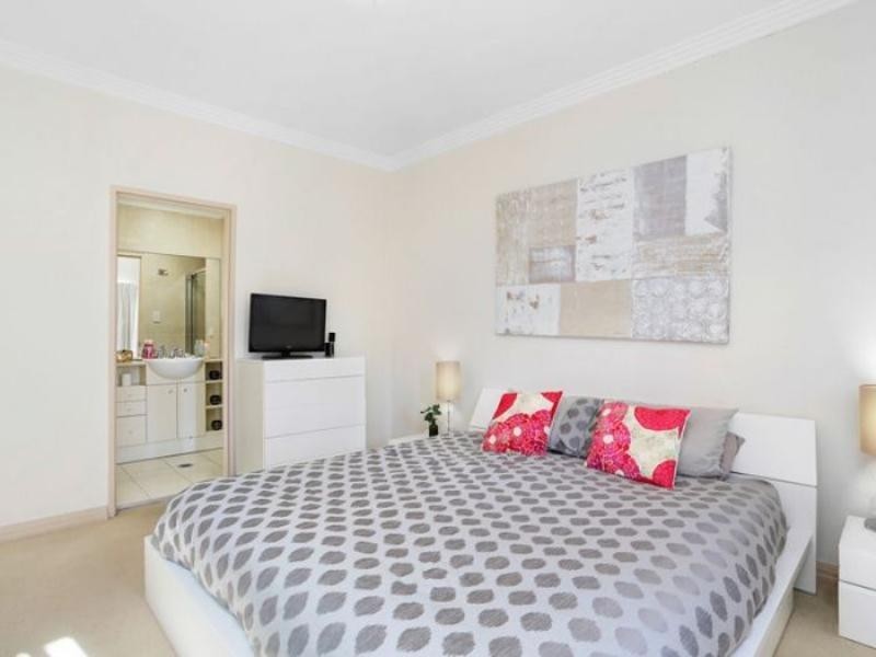 13/94-98 Ramsgate Avenue, Bondi Beach NSW 2026