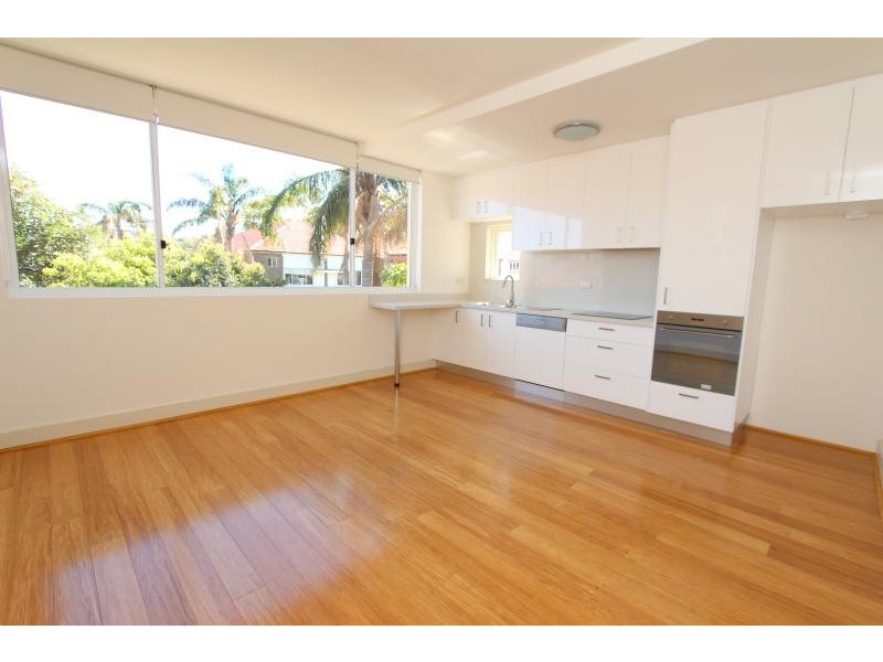 2/87 Oakley Road, North Bondi NSW 2026