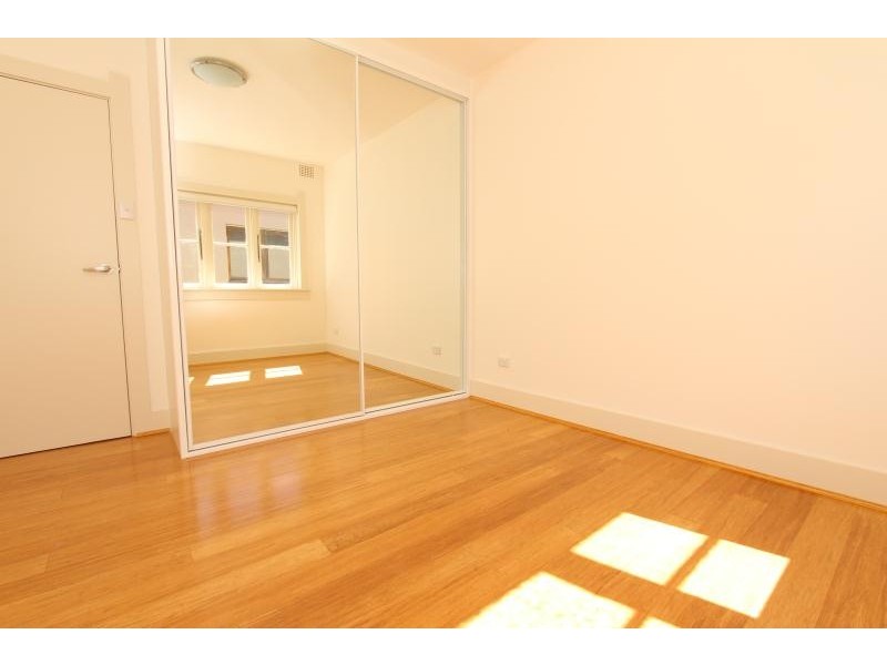 2/87 Oakley Road, North Bondi NSW 2026