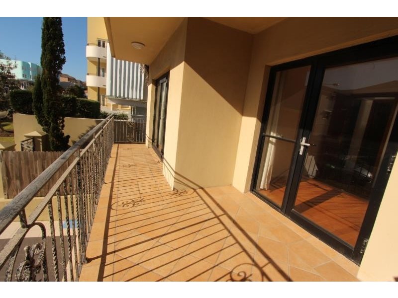 2/278 Campbell Parade, Bondi Beach NSW 2026