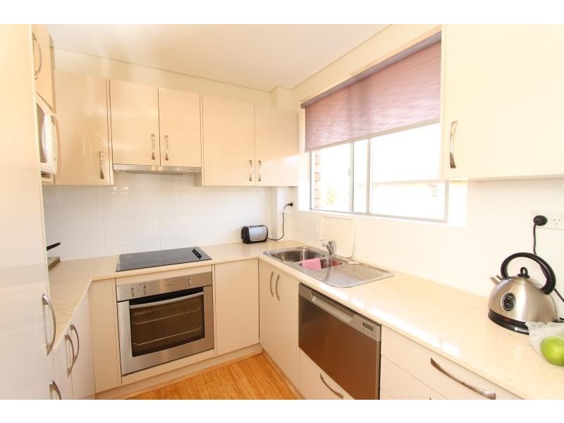 8/27 Wallis Parade, North Bondi NSW 2026