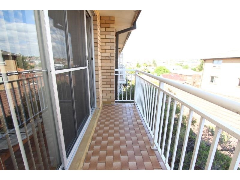 8/27 Wallis Parade, North Bondi NSW 2026