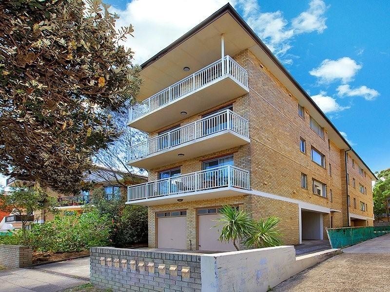 8/27 Wallis Parade, North Bondi NSW 2026