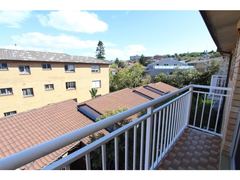 8/27 Wallis Parade, North Bondi NSW 2026