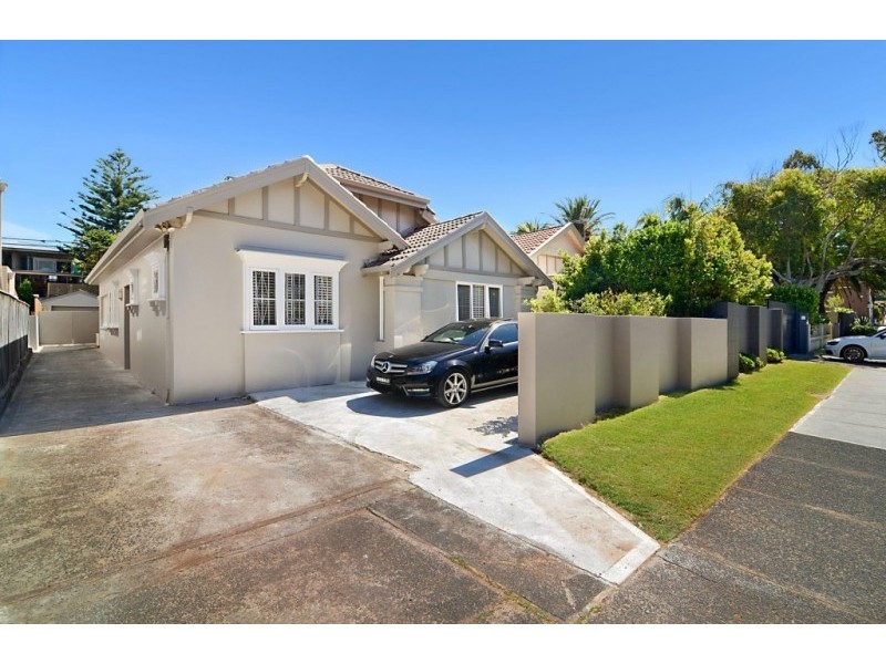 44 Wallis Parade, North Bondi NSW 2026