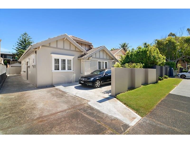 44 Wallis Parade, North Bondi NSW 2026