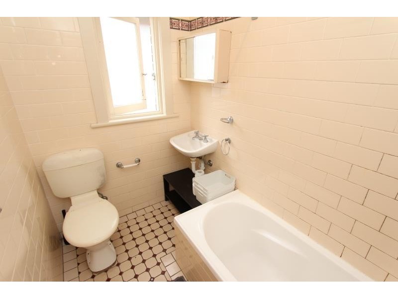 2/82 Curlewis Street, Bondi Beach NSW 2026