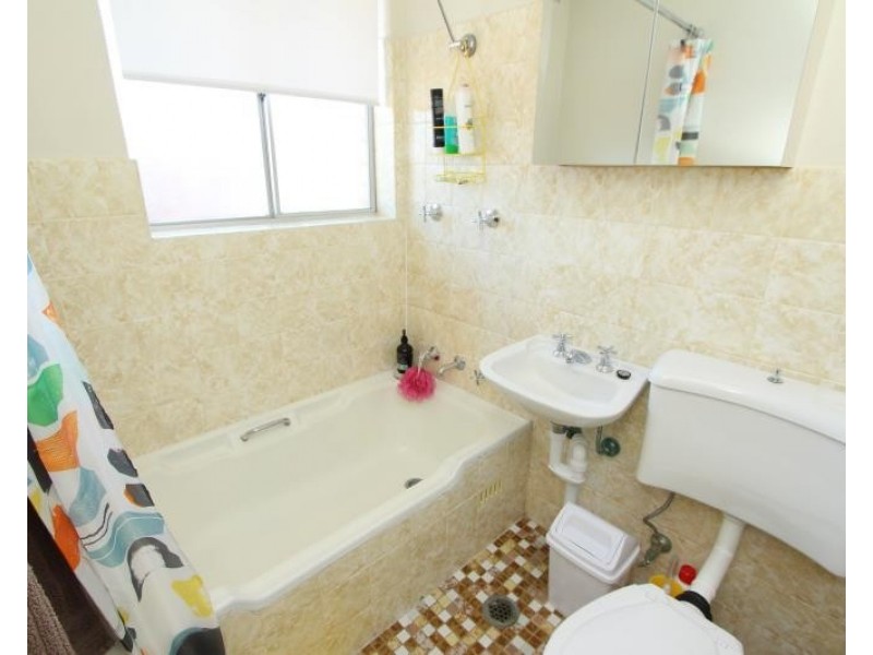 8/27 Wallis Parade, North Bondi NSW 2026