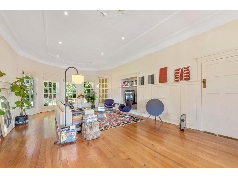 102 New South Head Road, Vaucluse NSW 2030