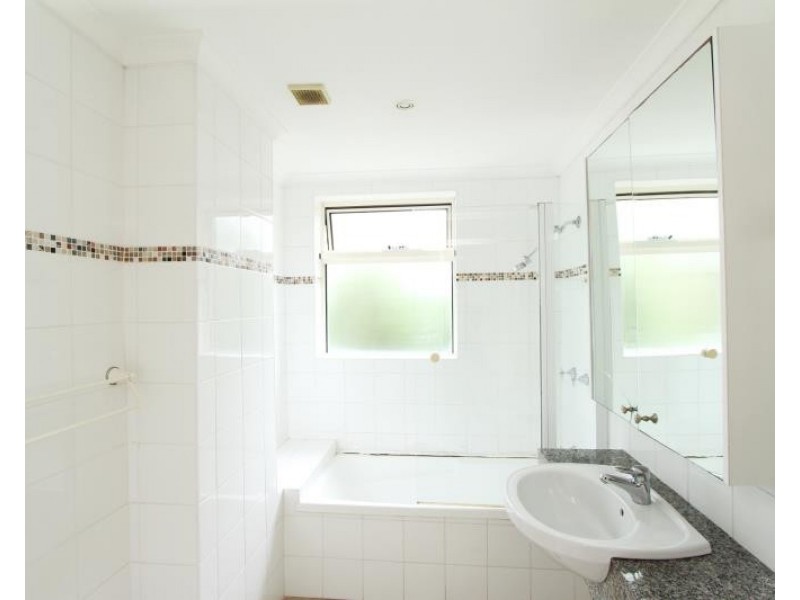 6/96 Murriverie Road, Bondi NSW 2026