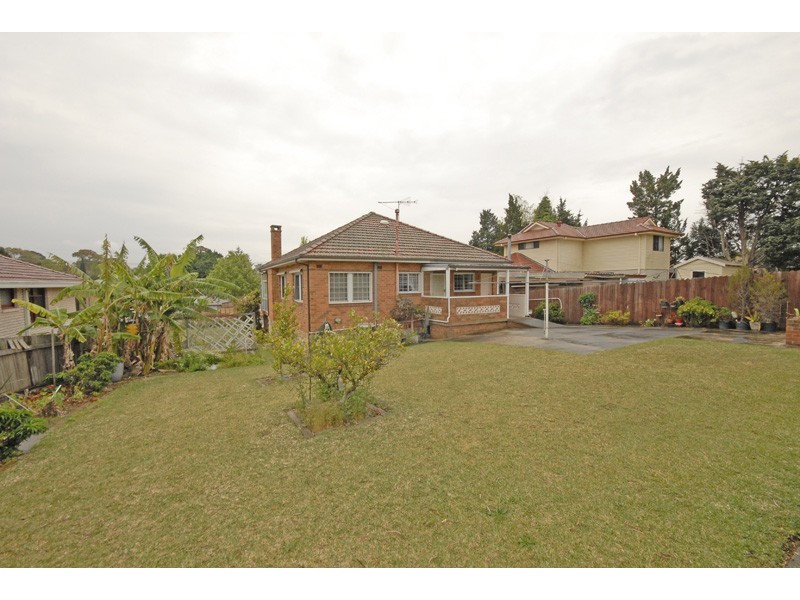 11 Woorang Street, Eastwood NSW 2122