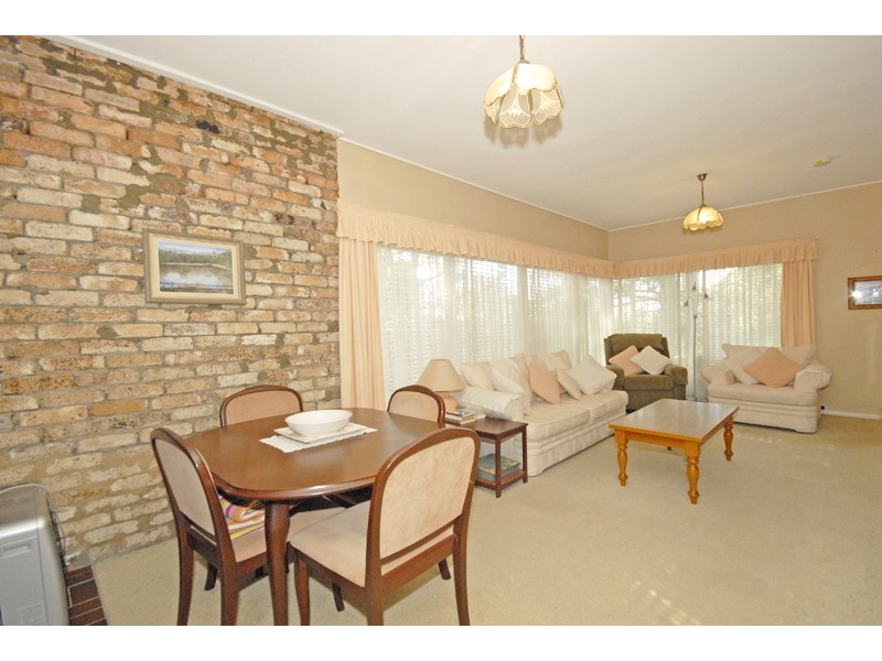 2 Woodvale Ave, North Epping NSW 2121