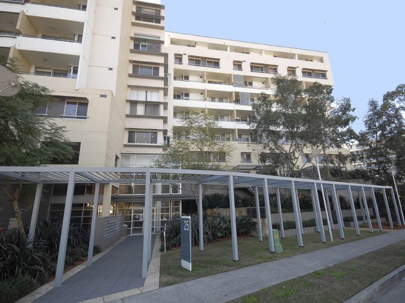 428/25 Bennelong Parkway, Wentworth Point NSW 2127