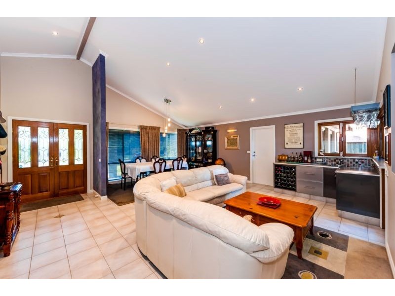 6 Wisteria Crescent, Cherrybrook NSW 2126