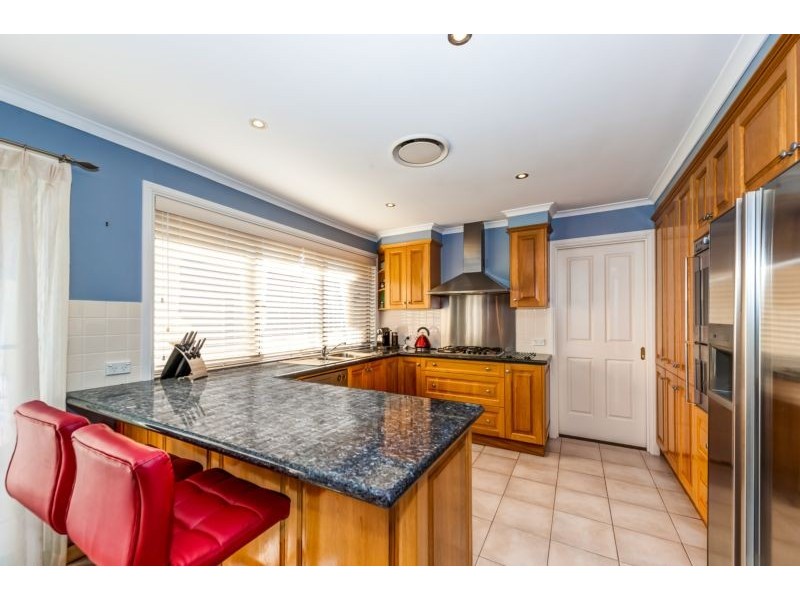 6 Wisteria Crescent, Cherrybrook NSW 2126