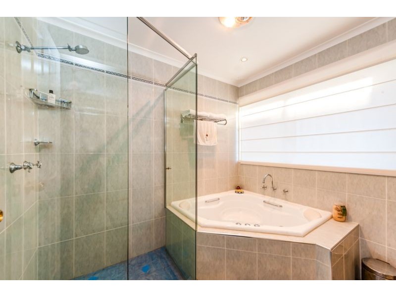 6 Wisteria Crescent, Cherrybrook NSW 2126