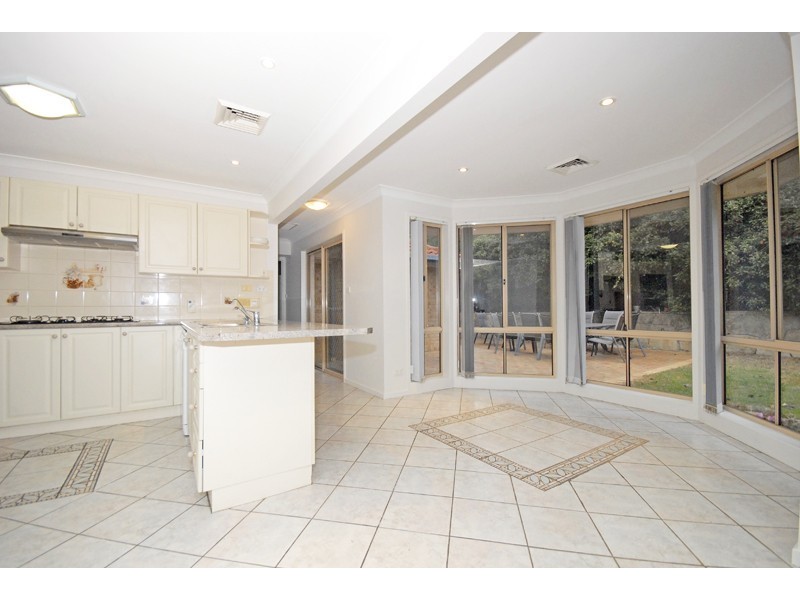 6 Cornwall Place, Bella Vista NSW 2153
