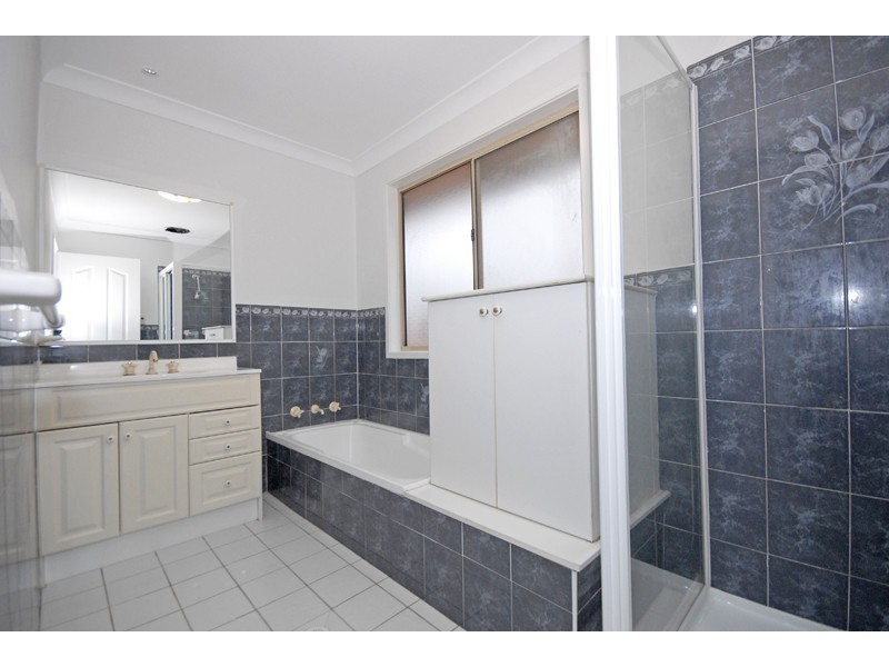 6 Cornwall Place, Bella Vista NSW 2153