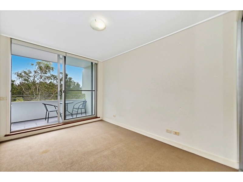 428/25 Bennelong Parkway, Wentworth Point NSW 2127
