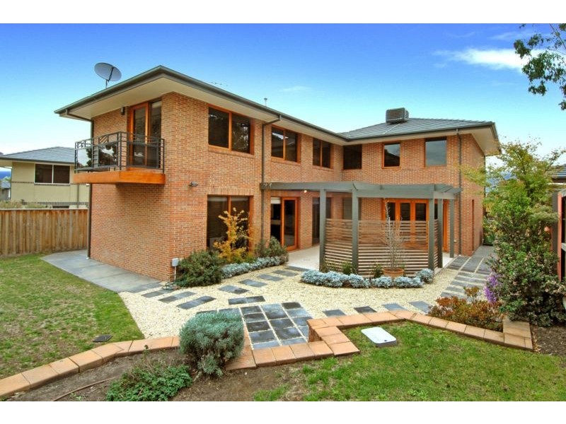 16 Brittingham Court, Macleod VIC 3085